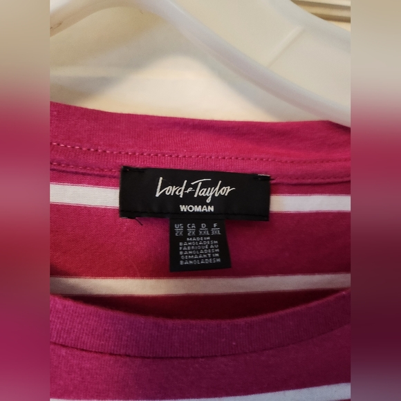 Lord & Taylor t-shirt - Picture 2 of 3